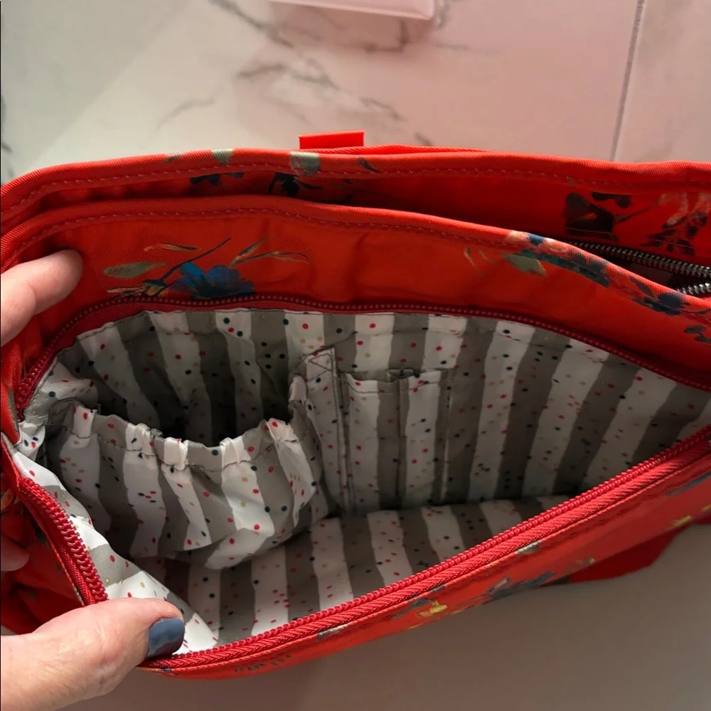 Lug Wings SE medium crossbody bag